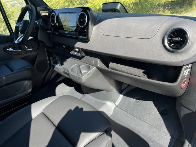2025 Mercedes-Benz Sprinter 2500 High Roof 4-Cyl Diesel HO