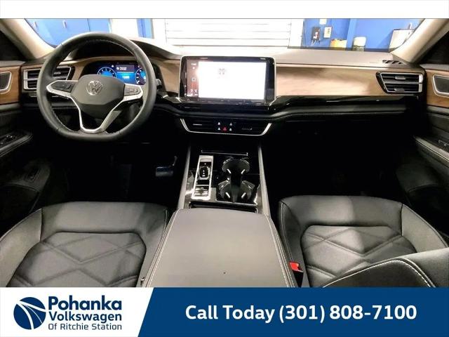 2026 Volkswagen Atlas SE with Technology
