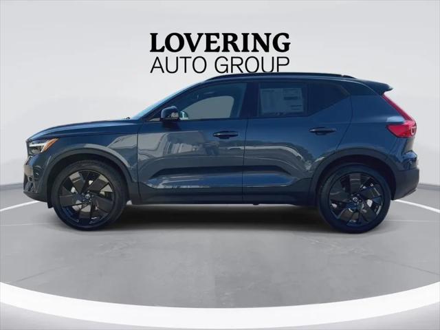 2026 Volvo XC40 Black Edition Ultra, B5 AWD Gas (mild hybrid)