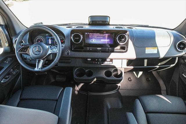 2026 Mercedes-Benz Sprinter 2500 Standard Roof 4-Cyl Diesel HO