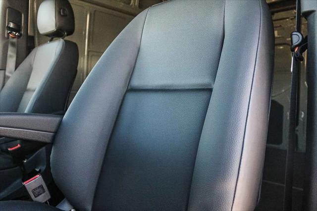 2026 Mercedes-Benz Sprinter 2500 Standard Roof 4-Cyl Diesel HO