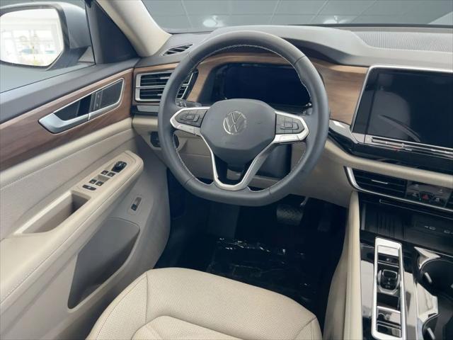 2026 Volkswagen Atlas SE with Technology