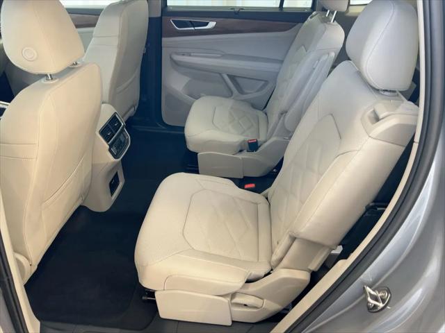 2026 Volkswagen Atlas SE with Technology
