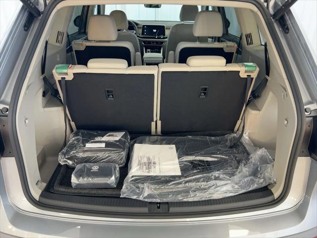2026 Volkswagen Atlas SE with Technology