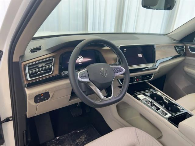 2026 Volkswagen Atlas SE with Technology