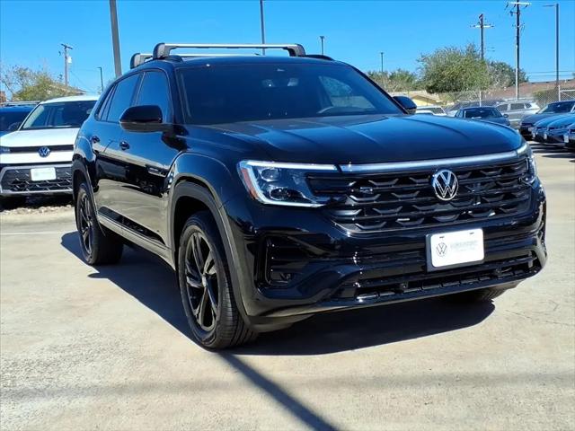 2026 Volkswagen Atlas Cross Sport SEL R-Line Black