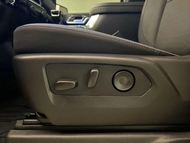 2026 Chevrolet Silverado 1500 4WD Crew Cab Standard Bed LT