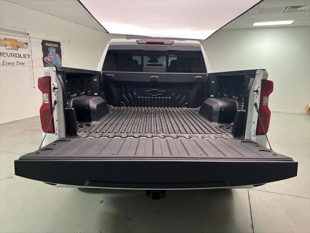 2026 Chevrolet Silverado 1500 4WD Crew Cab Standard Bed LT