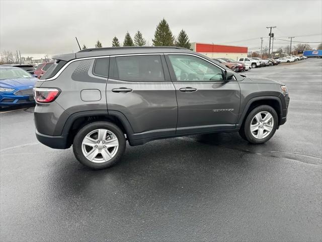 2022 Jeep Compass Latitude FWD
