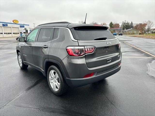 2022 Jeep Compass Latitude FWD