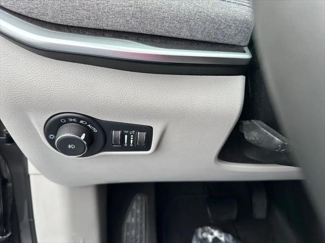 2022 Jeep Compass Latitude FWD