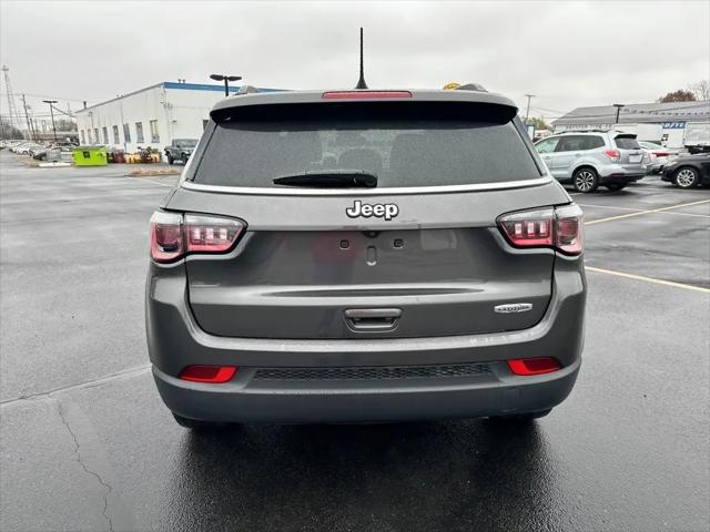 2022 Jeep Compass Latitude FWD