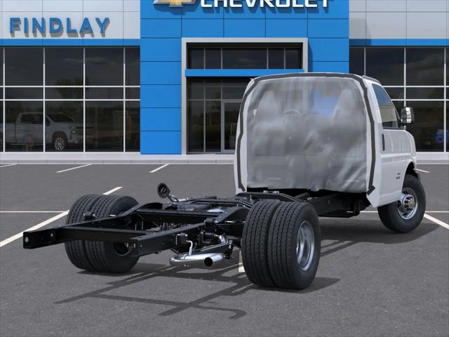 2025 Chevrolet Express Cutaway Work Van