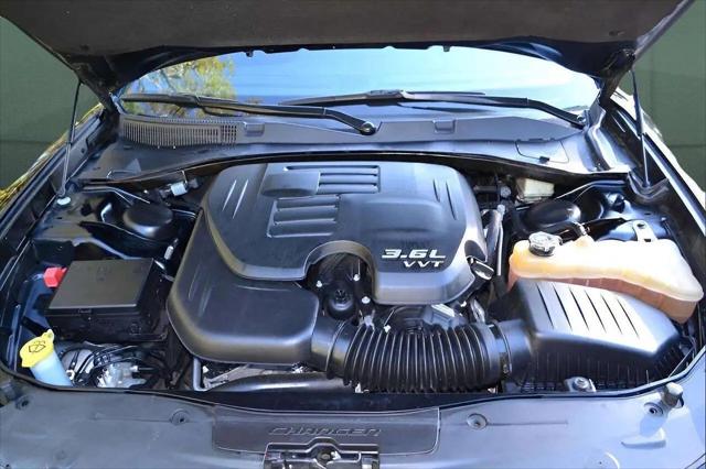 2021 Dodge Charger SXT RWD