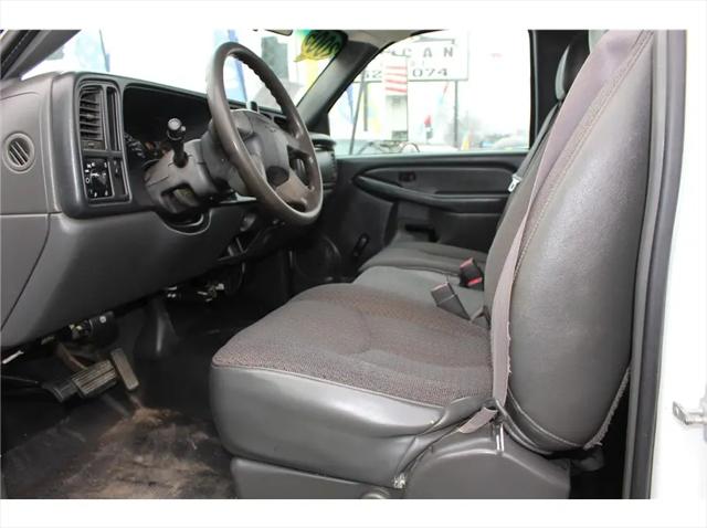 2005 Chevrolet Silverado 3500 Work Truck