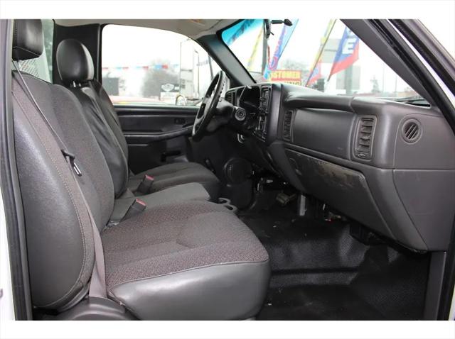2005 Chevrolet Silverado 3500 Work Truck