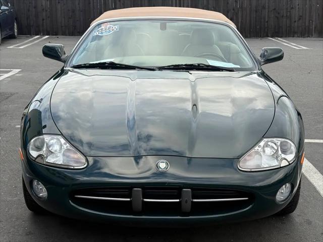 2001 Jaguar XK8 Standard