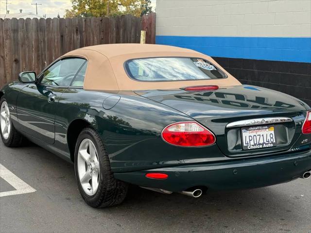 2001 Jaguar XK8 Standard