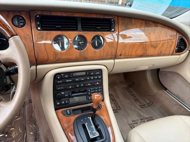 2001 Jaguar XK8 Standard