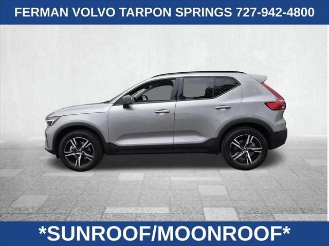 2026 Volvo XC40 Core, B4 FWD Gas (mild hybrid), Dark