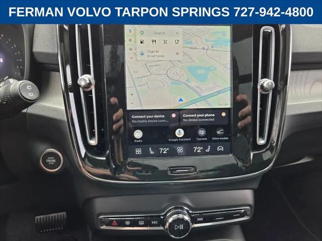 2026 Volvo XC40 Core, B4 FWD Gas (mild hybrid), Dark
