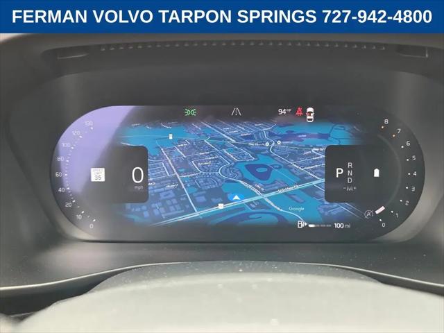 2026 Volvo XC40 Core, B4 FWD Gas (mild hybrid), Dark
