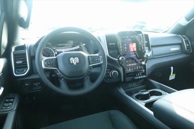 2026 Ram 1500 Big Horn Crew Cab 4x4 5'7" Box