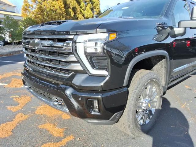 2026 Chevrolet Silverado 2500HD Crew Cab, Standard Bed, High Country, 4WD