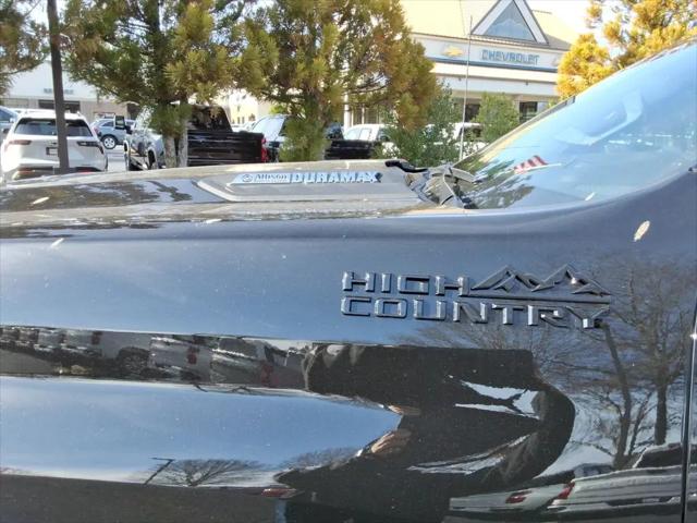 2026 Chevrolet Silverado 2500HD Crew Cab, Standard Bed, High Country, 4WD