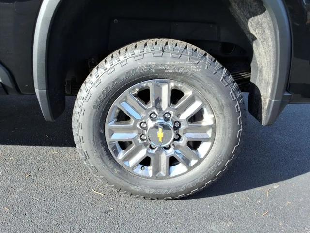2026 Chevrolet Silverado 2500HD Crew Cab, Standard Bed, High Country, 4WD