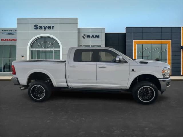 2022 RAM 2500 Laramie Crew Cab 4x4 64 Box