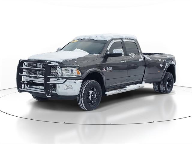 2017 RAM 3500 Laramie Crew Cab 4x4 8 Box