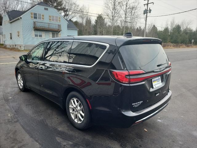 2025 Chrysler Pacifica Select 2025 Chrysler Pacifica Select