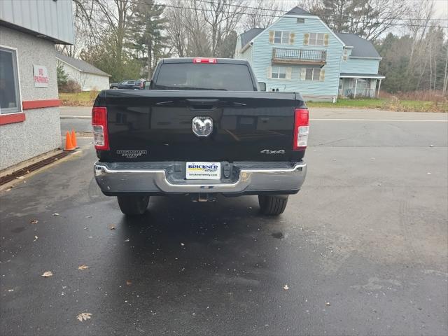 2024 RAM 2500 Big Horn Crew Cab 4x4 8 Box 2024 RAM 2500 Big Horn Crew Cab 4x4 8 Box