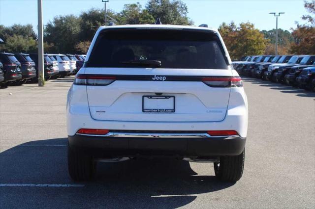 2025 Jeep Grand Cherokee GRAND CHEROKEE LAREDO X 4X2