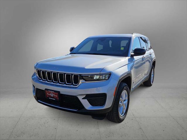 2025 Jeep Grand Cherokee Laredo X 4x2