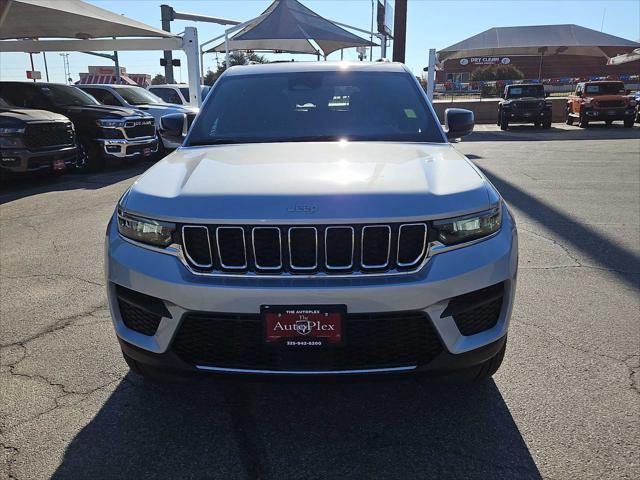 2025 Jeep Grand Cherokee Laredo X 4x2