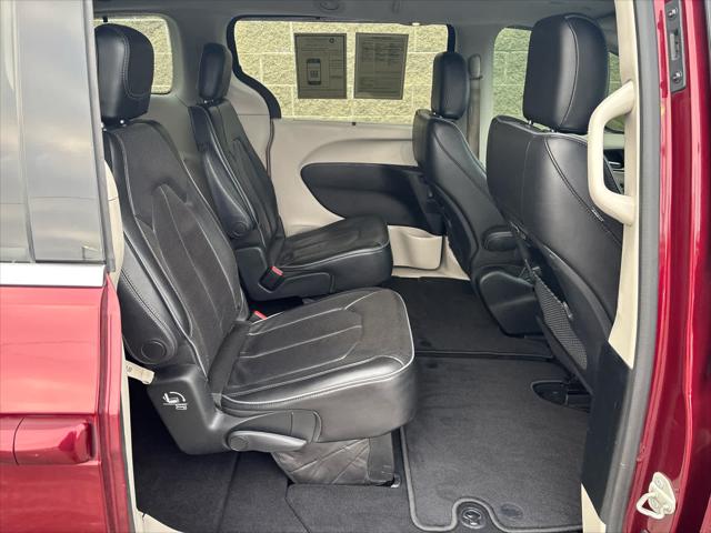 Used 2018 Chrysler Pacifica For Sale in Wilmington, OH