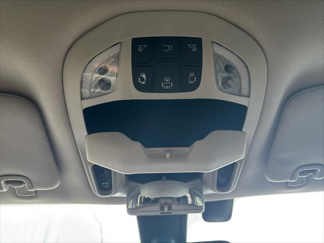 Used 2018 Chrysler Pacifica For Sale in Wilmington, OH