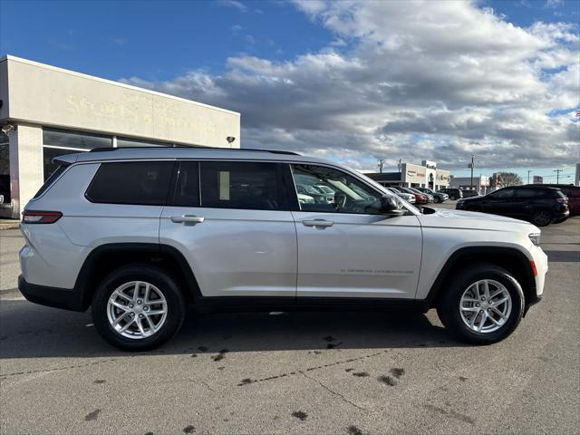 2023 Jeep Grand Cherokee L Laredo 4x4 2023 Jeep Grand Cherokee L Laredo 4x4