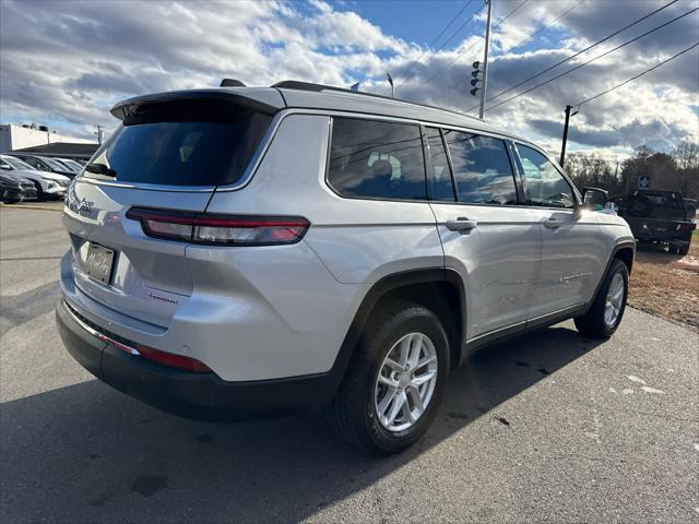 2023 Jeep Grand Cherokee L Laredo 4x4 2023 Jeep Grand Cherokee L Laredo 4x4