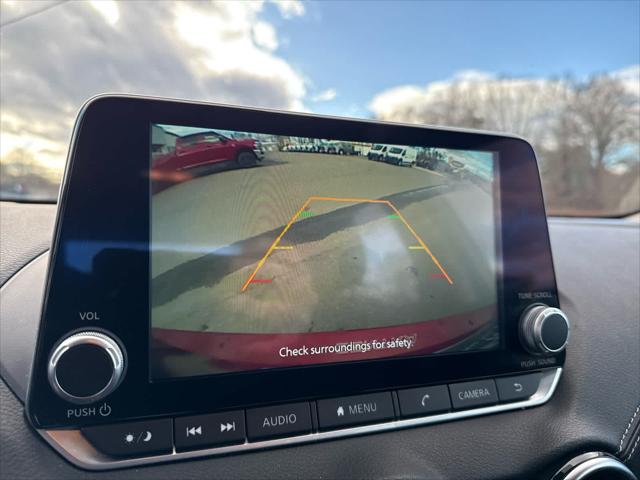 2024 Nissan Sentra SV Xtronic CVT