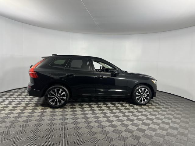 2025 Volvo XC60 B5 Plus 2025 Volvo XC60 B5 Plus