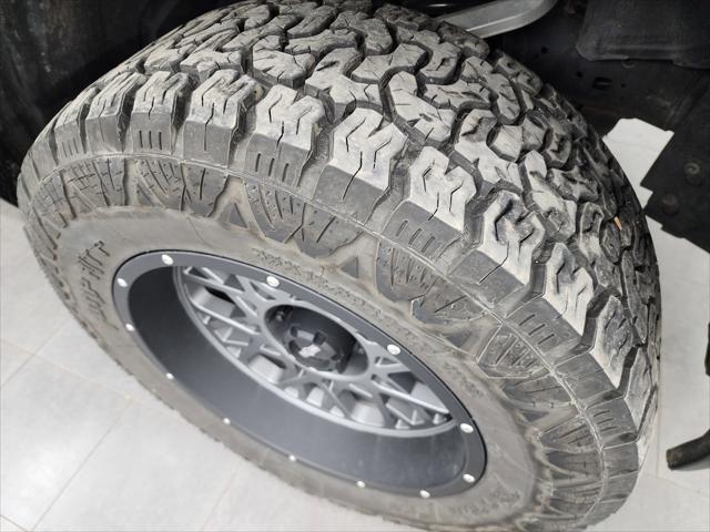 2020 RAM 1500 Laramie Crew Cab 4x4 57 Box 2020 RAM 1500 Laramie Crew Cab 4x4 57 Box