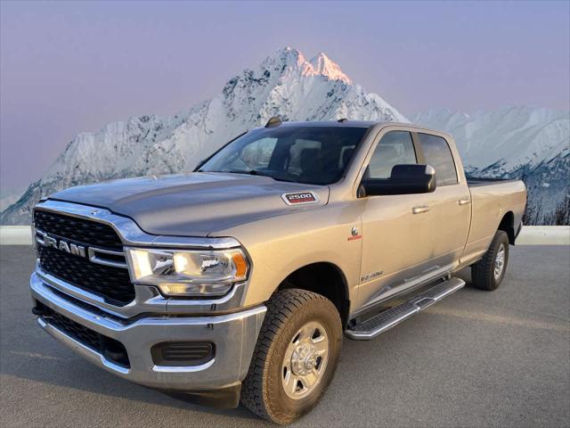 2022 RAM 2500 Big Horn Crew Cab 4x4 8 Box