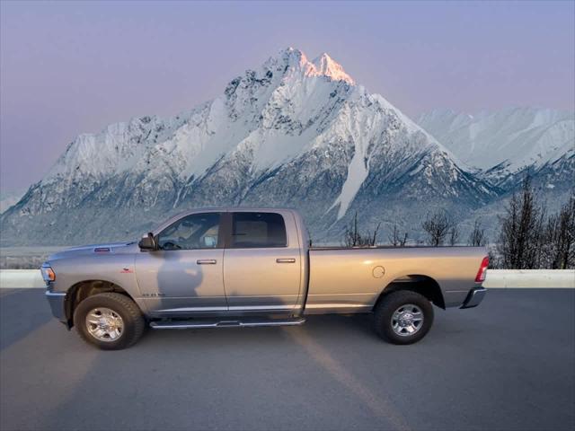 2022 RAM 2500 Big Horn Crew Cab 4x4 8 Box