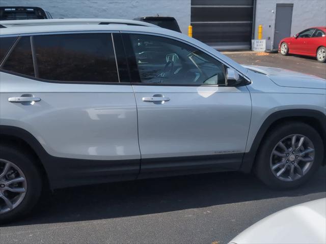 2022 GMC Terrain FWD SLT 2022 GMC Terrain FWD SLT