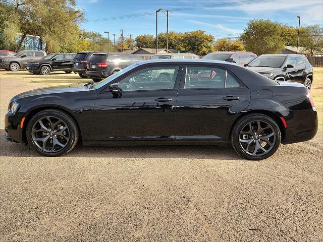 2023 Chrysler 300 300S