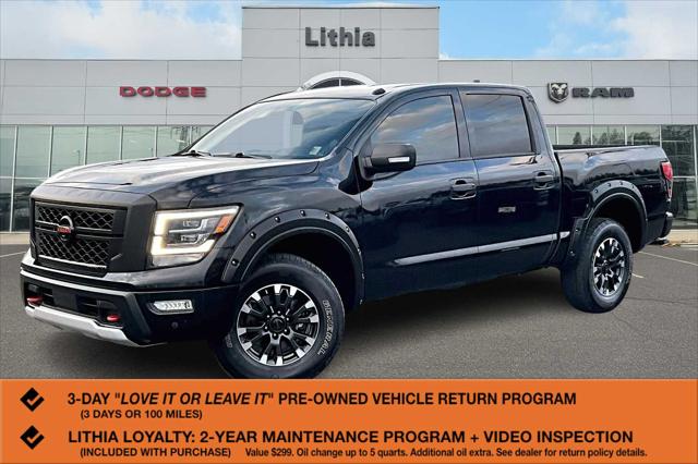 2021 Nissan TITAN Crew Cab PRO-4X 4x4 2021 Nissan TITAN Crew Cab PRO-4X 4x4