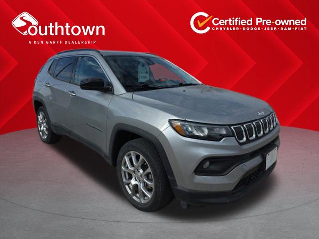 2022 Jeep Compass Latitude Lux 4x4 2022 Jeep Compass Latitude Lux 4x4